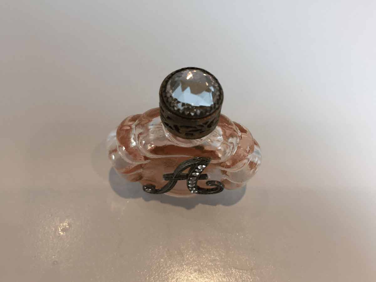 Vintage Perfume Bottle with the Letter "A" and Diamond Studs - Image 3